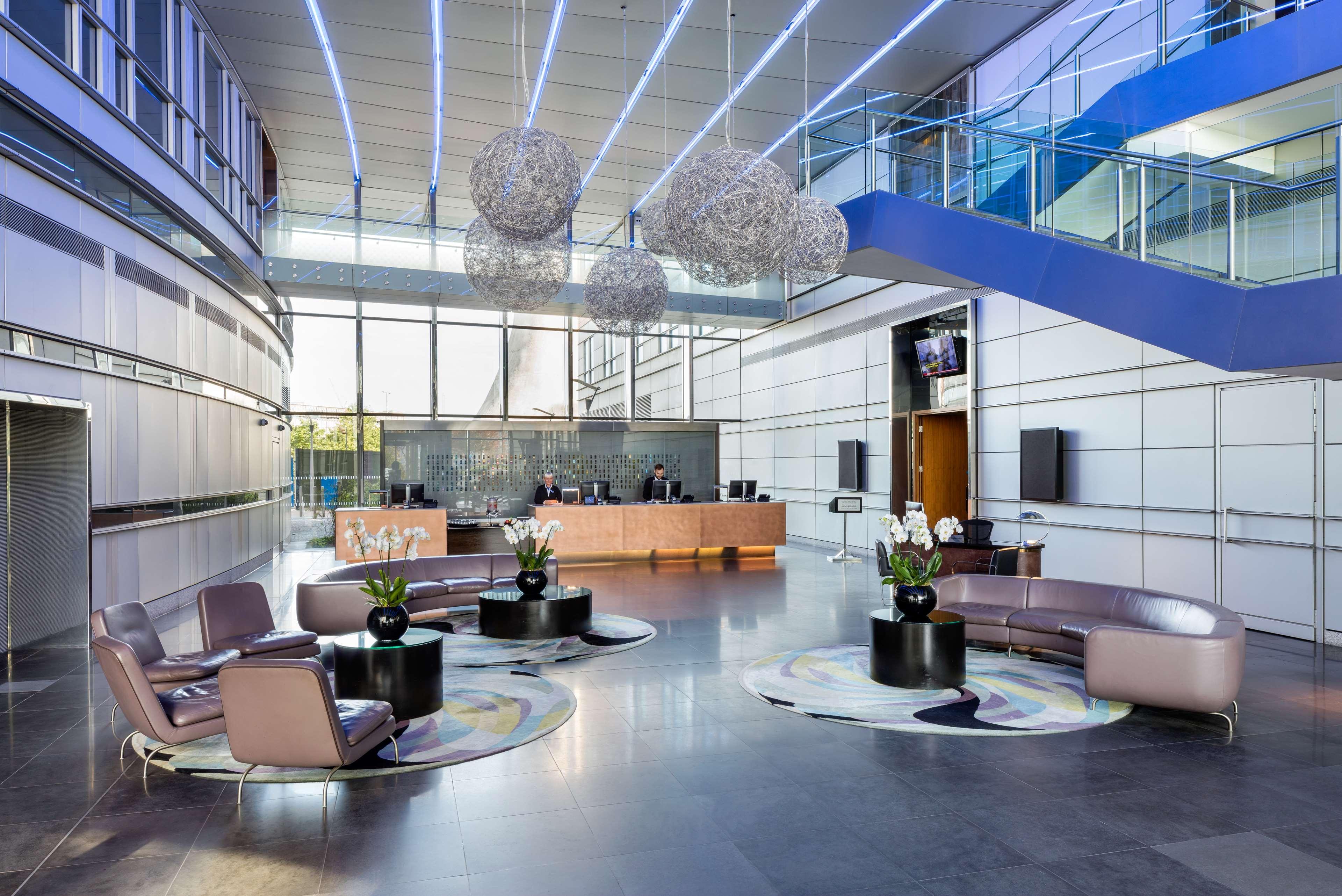 Отель Radisson Blu Hotel, Canary Wharf East Лондон