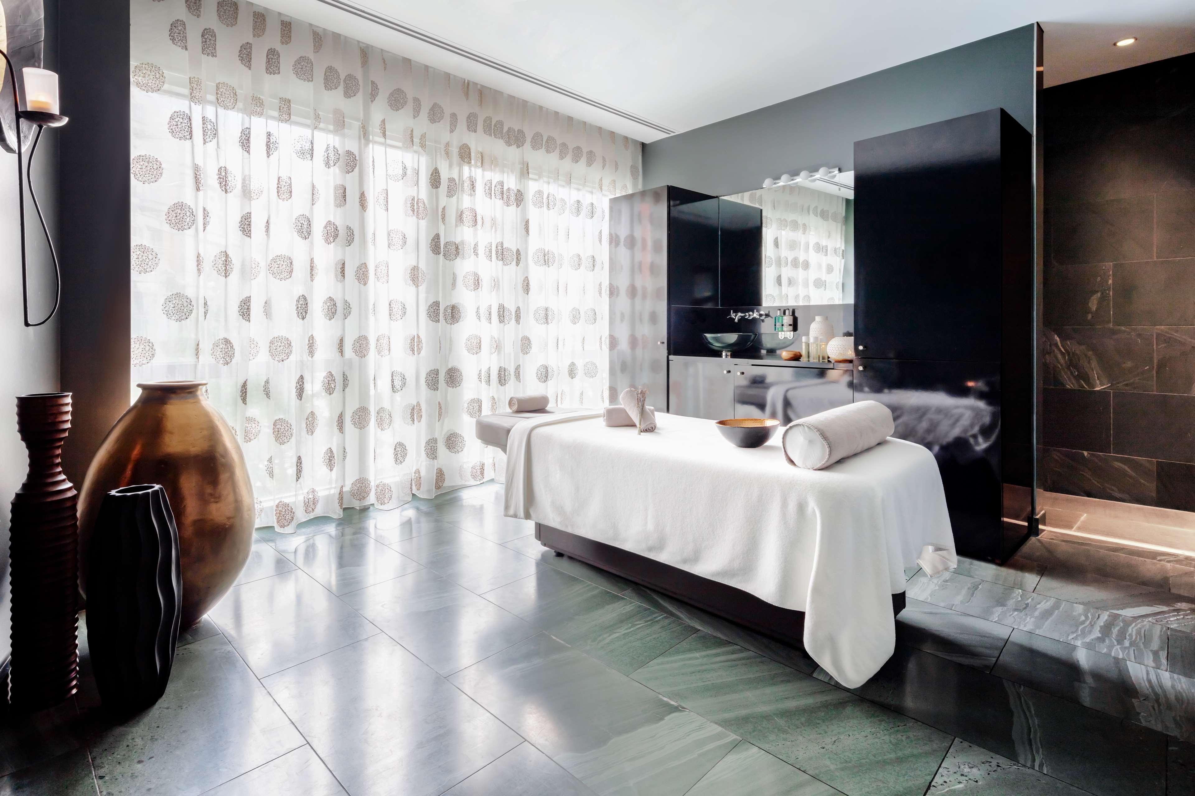 Radisson Blu Hotel, Canary Wharf East Лондон