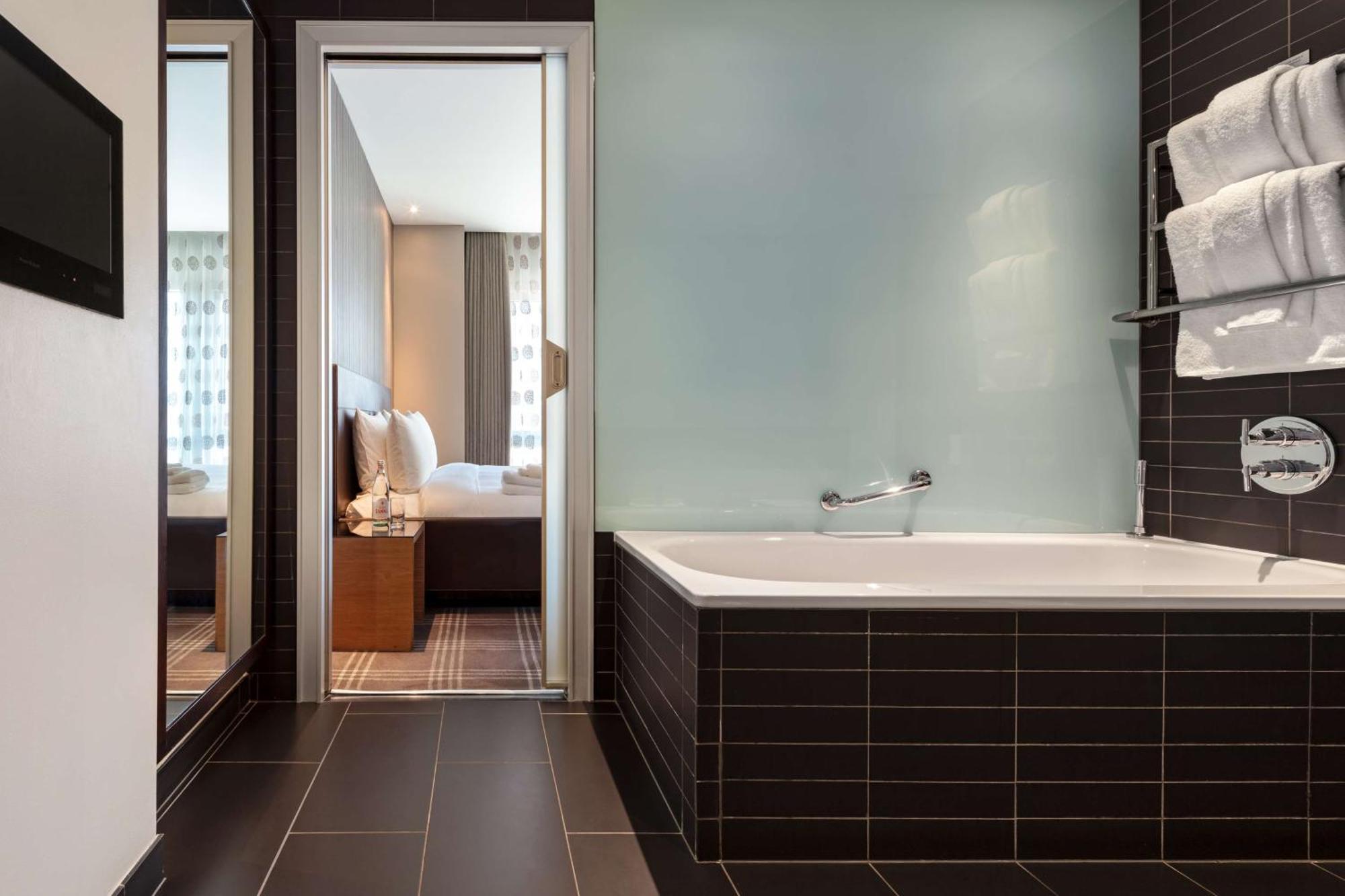 Radisson Blu Hotel, Canary Wharf East 4* Лондон