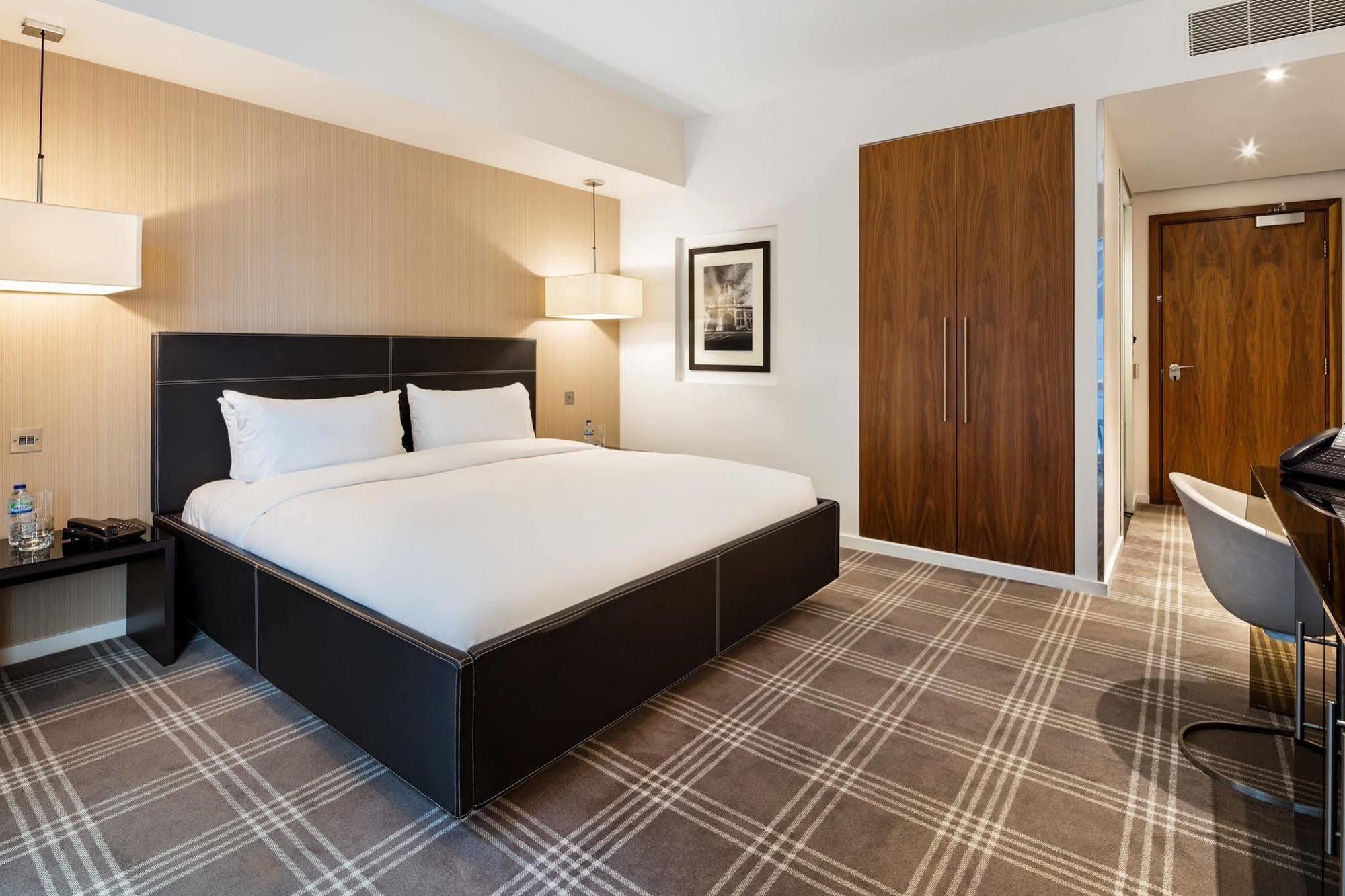 Radisson Blu Hotel, Canary Wharf East 4* Лондон