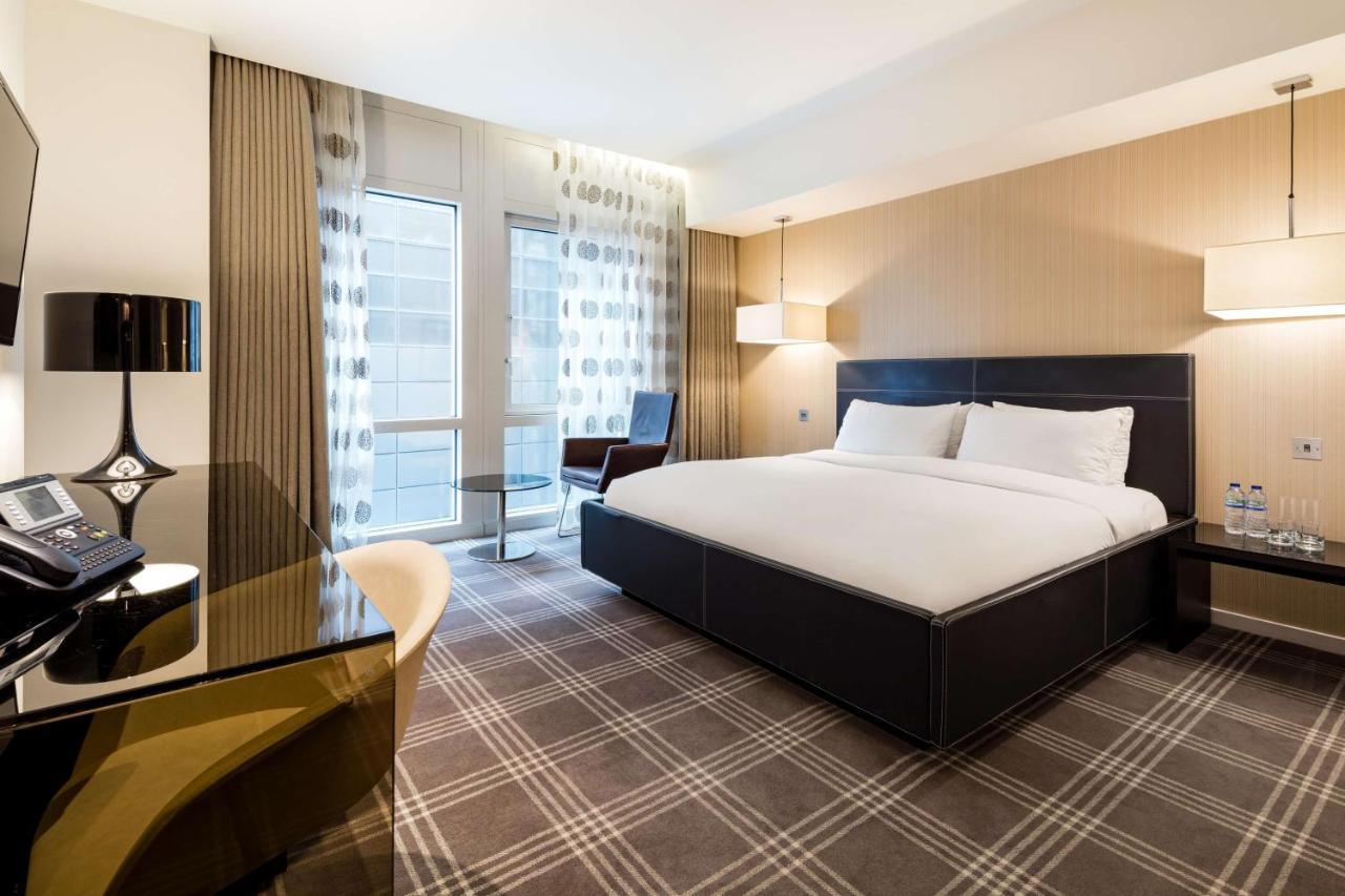 Отель Radisson Blu Hotel, Canary Wharf East